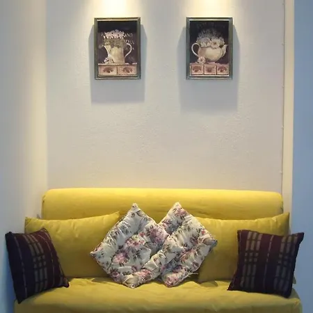 Apartment Intra Mare