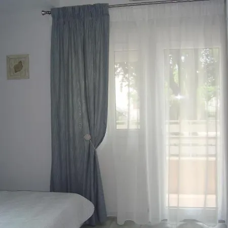 Apartment Intra Mare *